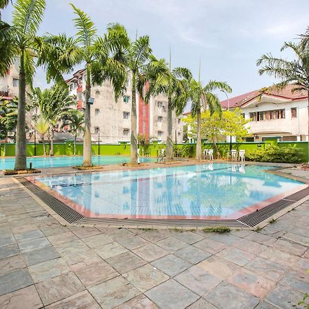 Collection O Hotel Super Cowboy Malacca Extérieur photo