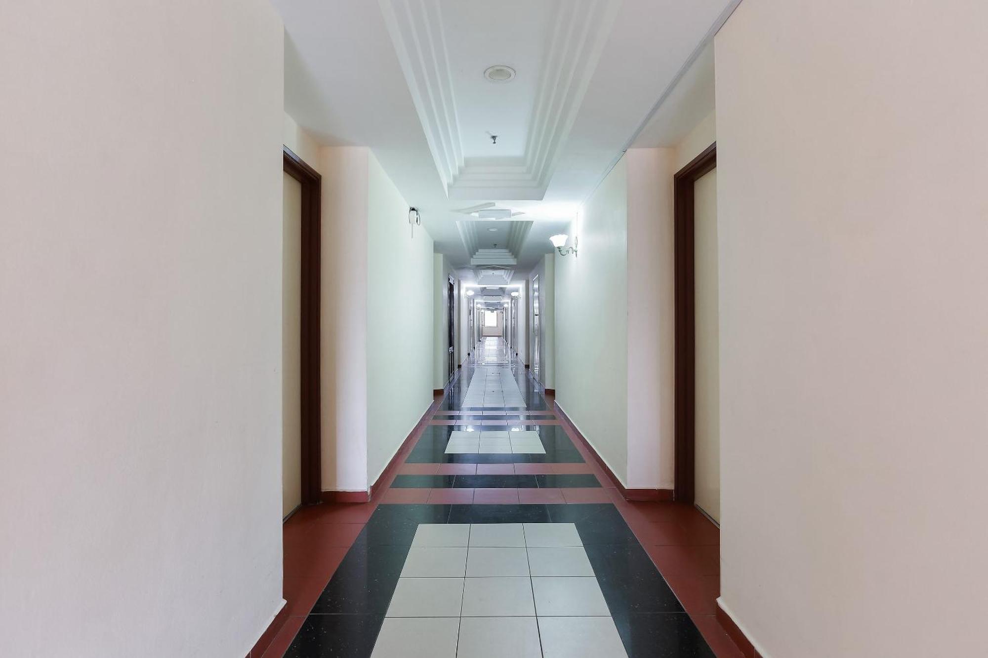 Collection O Hotel Super Cowboy Malacca Extérieur photo